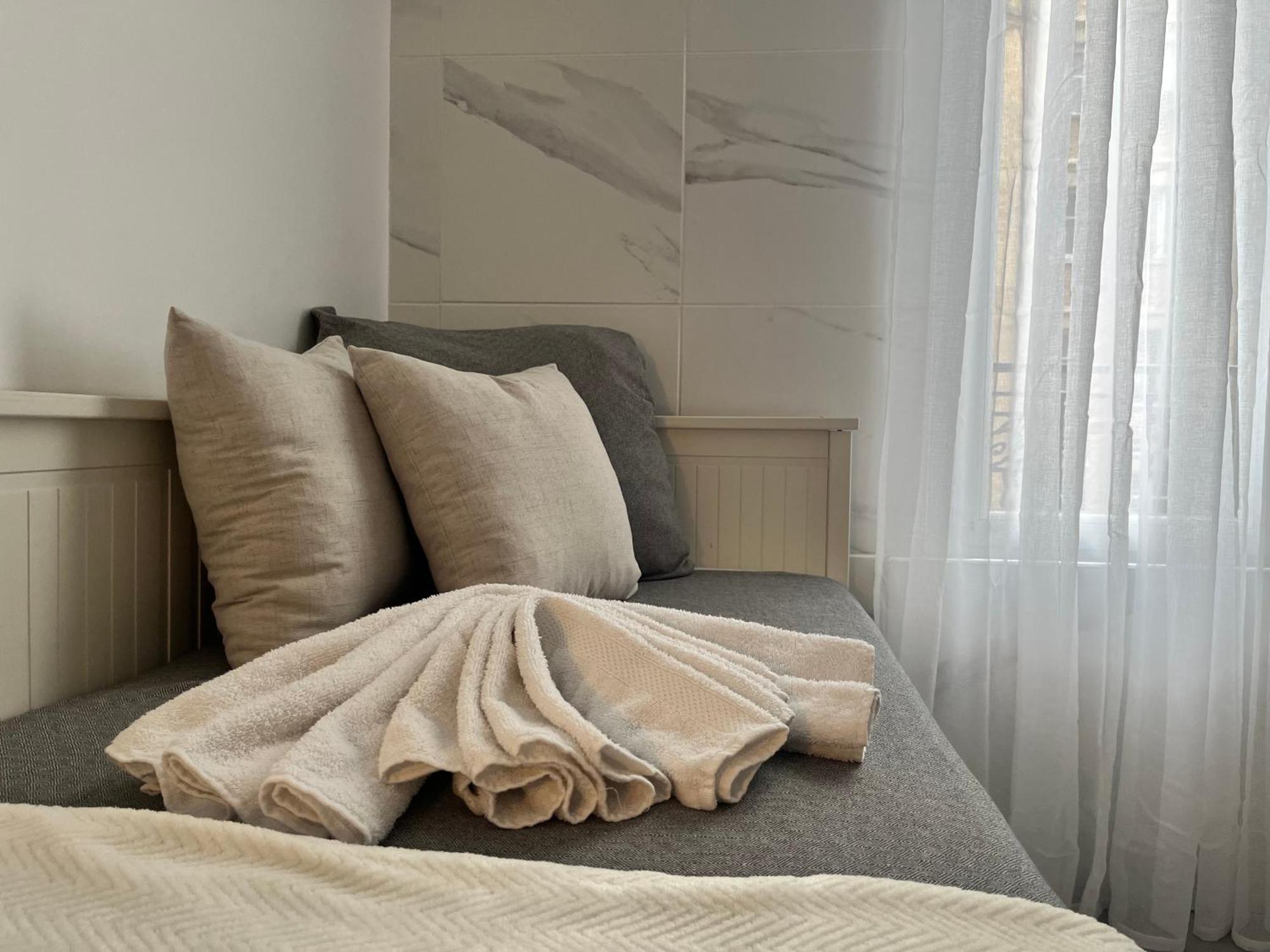 Charmant Studio Parisien Au Coeur Du 15E Arrondissement Bagian luar foto